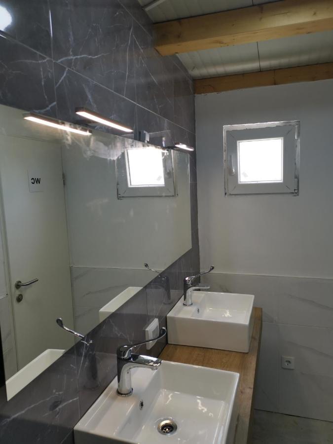 Hotel Camper For Two Banjole Exterior foto